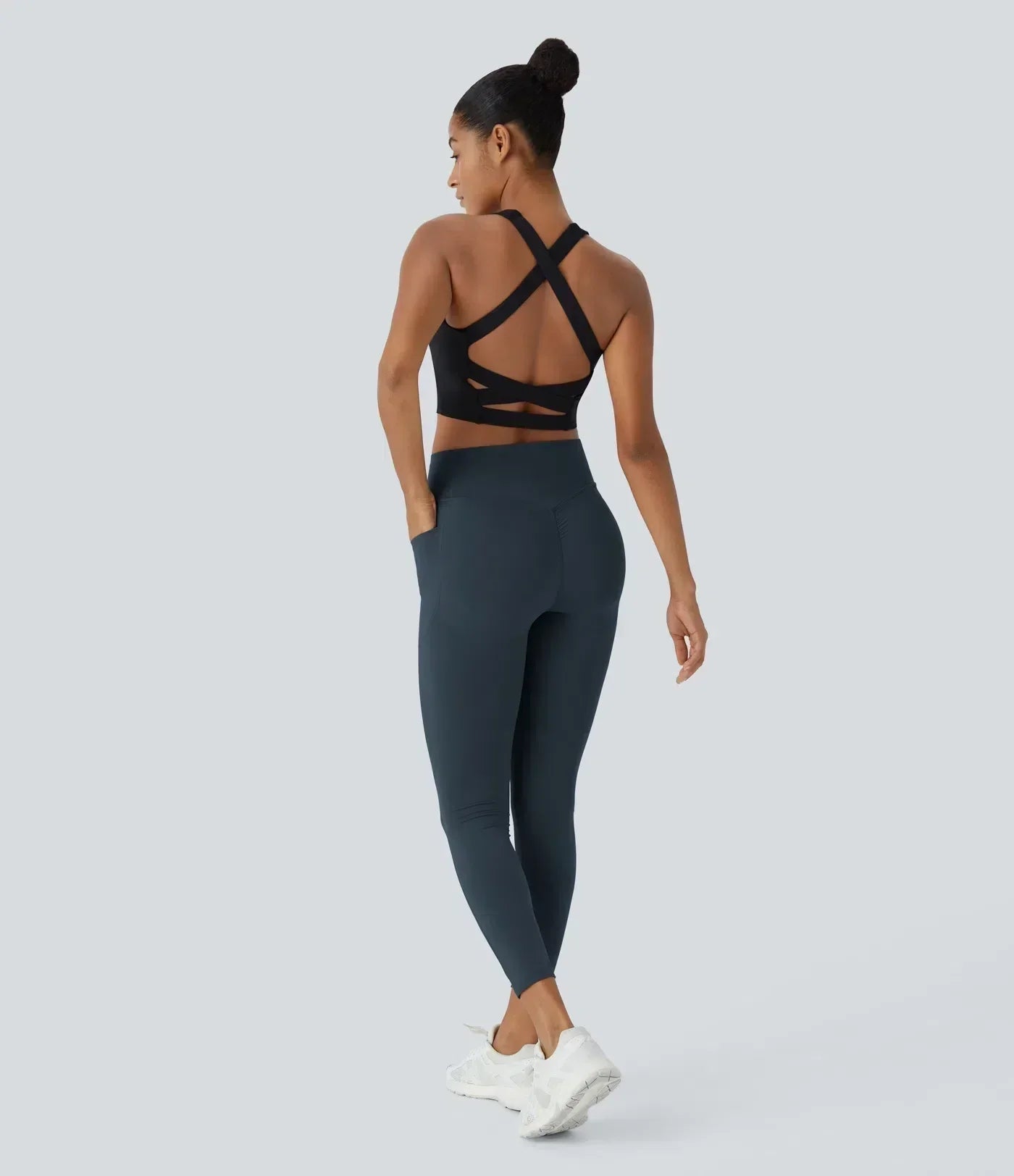 High-Waist Performance Leggings with Pockets